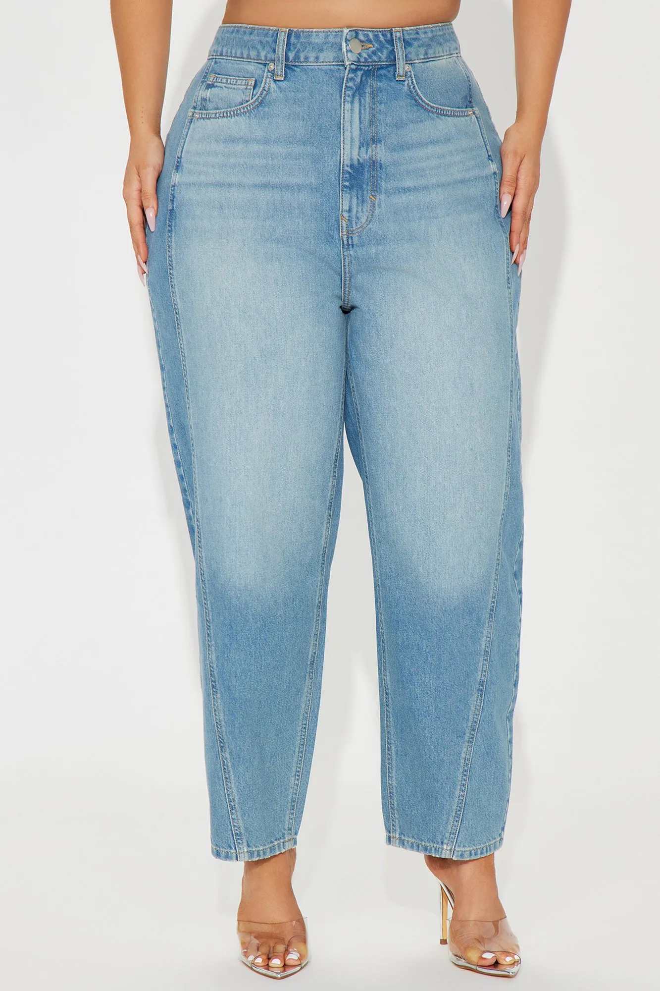 Double Life Tapered Jeans - Light Wash