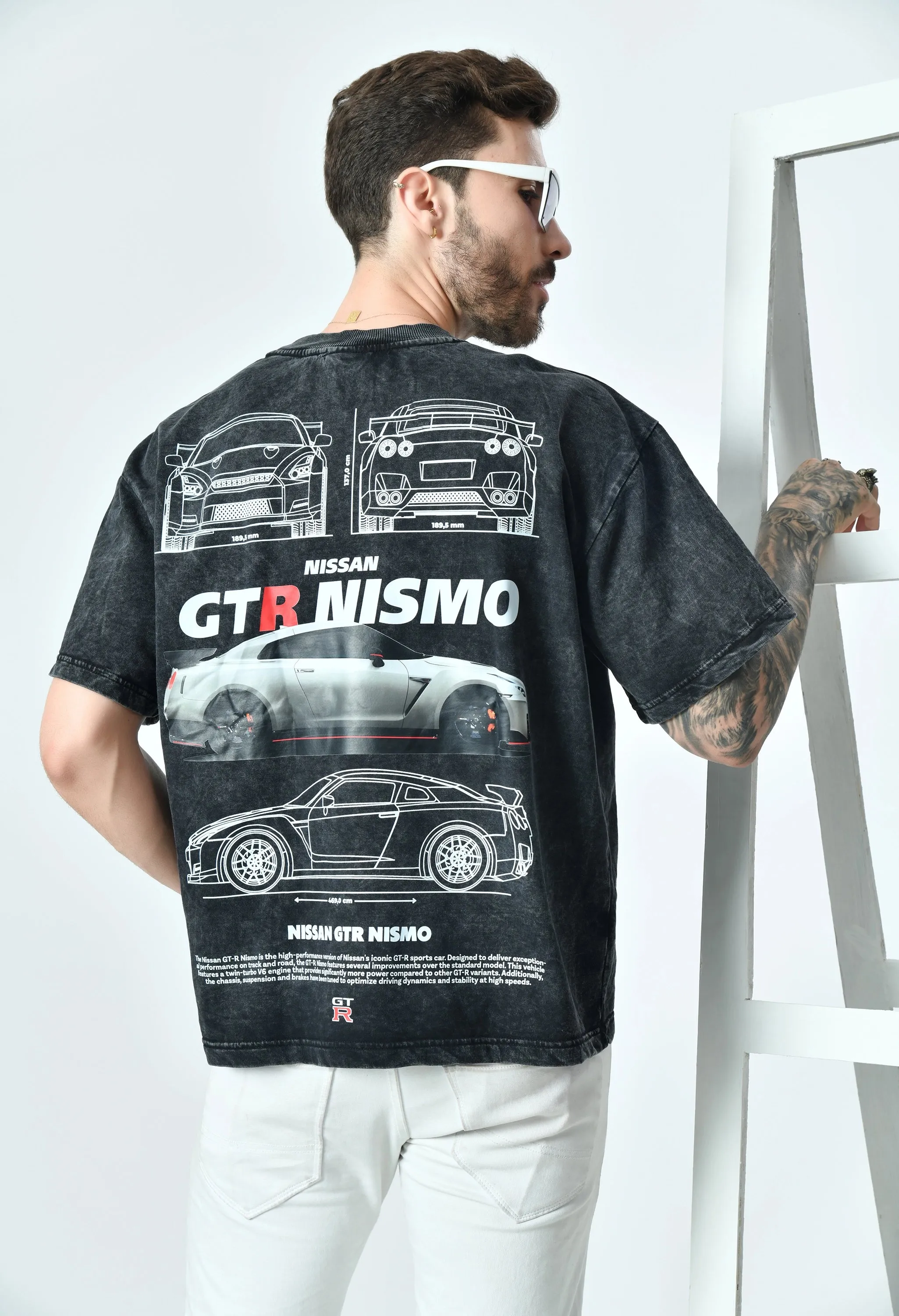 THE NISSAN - OVERSIZED T-SHIRT